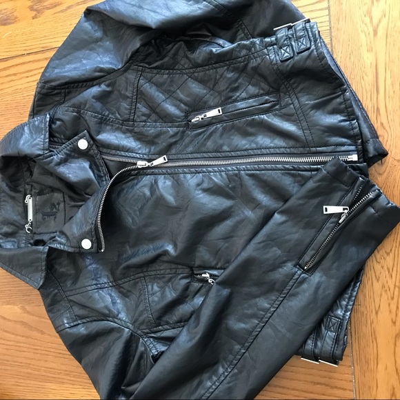 Vegan Leather Black J2 Moto Jacket - Picture 8 of 8